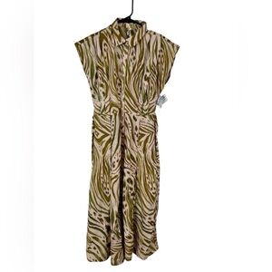 Live 4 truth Green and White Patterned Dress Size S